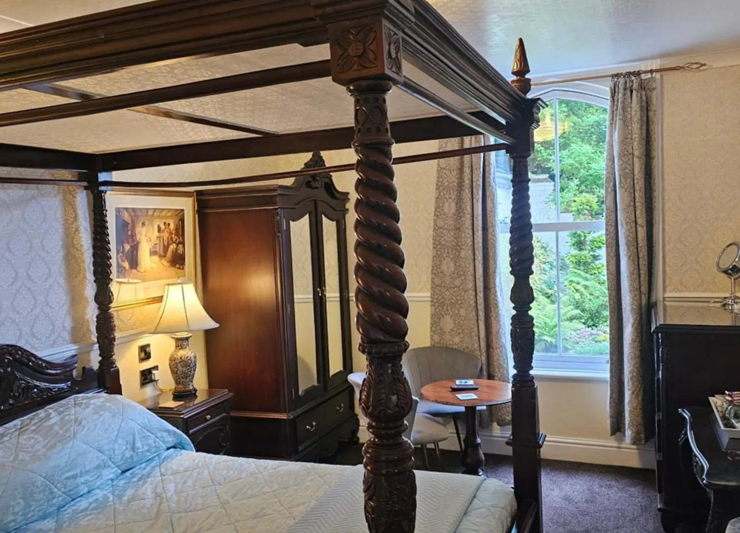 Konukevi Castle By The Sea Scarborough Otel