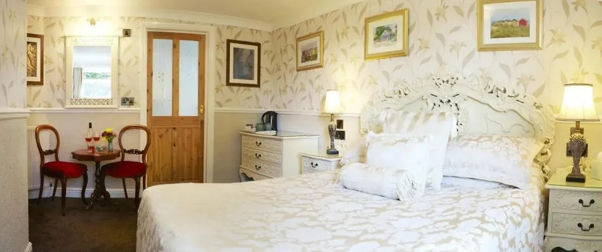 Castle By The Sea Scarborough Hotel Guest house